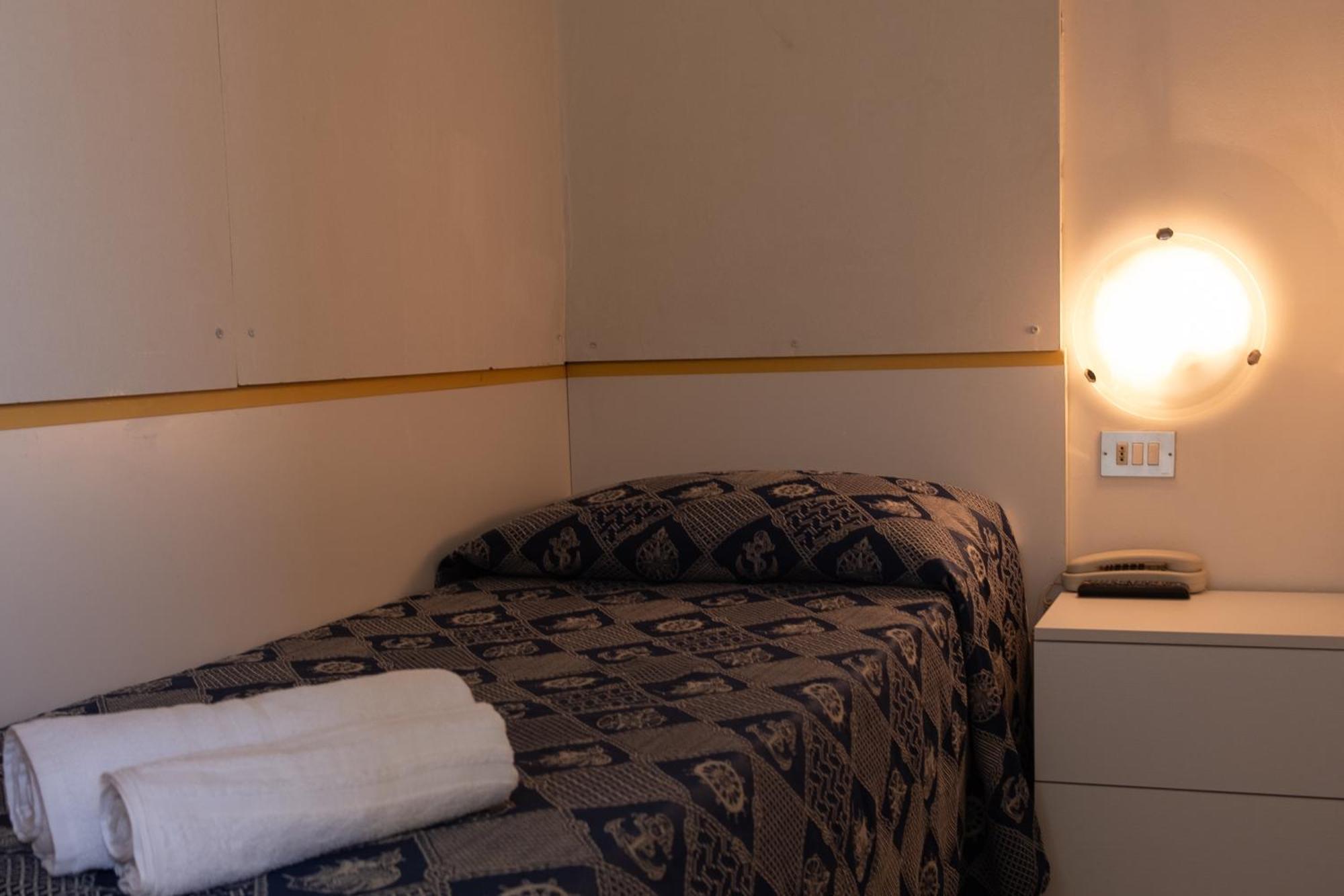 Hotel Re Leone Rimini Exteriör bild